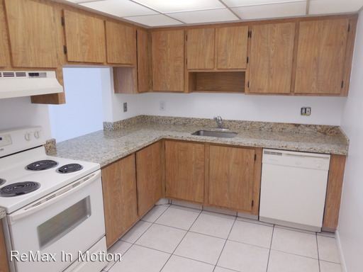 Building Photo - 7000 Nova Dr
