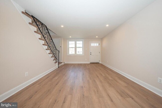 Building Photo - 239 Westbrook Dr
