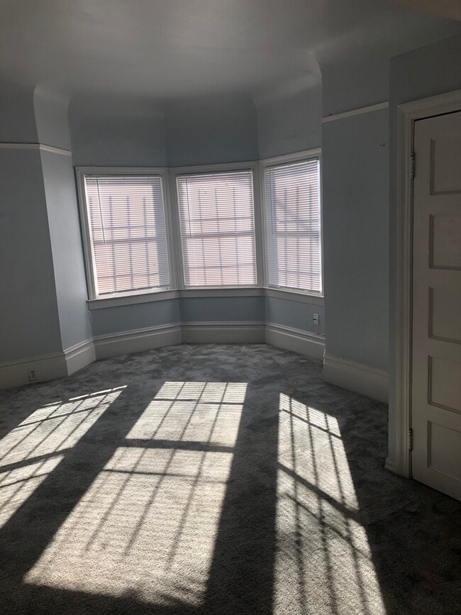 Building Photo - 1088 55th St