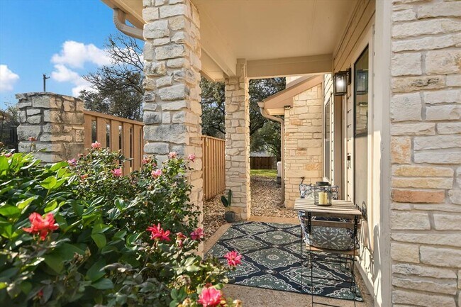 Building Photo - 2201 Lakeway Blvd