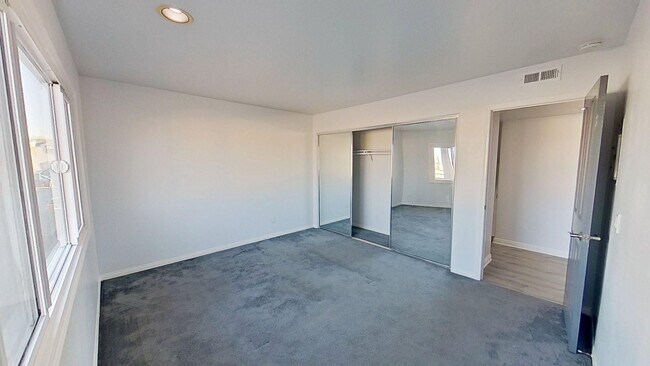 Foto del edificio - 16917 10th St