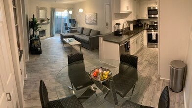 Building Photo - 122 Mangano Cir