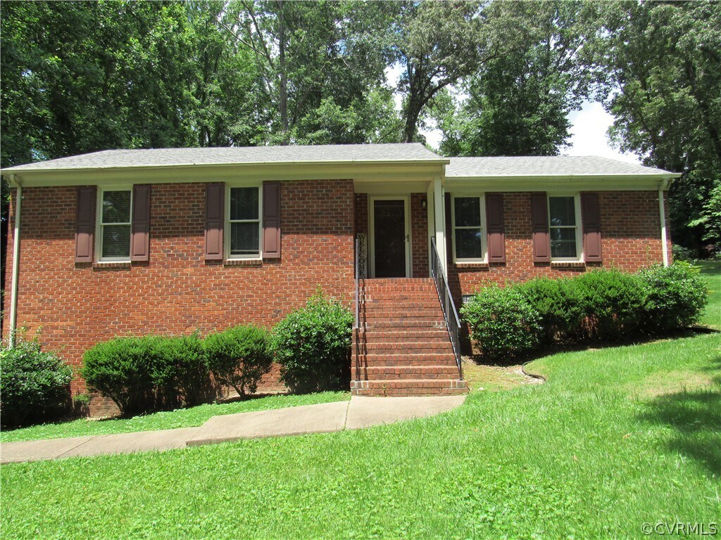 Foto principal - 8506 Lyndale Dr