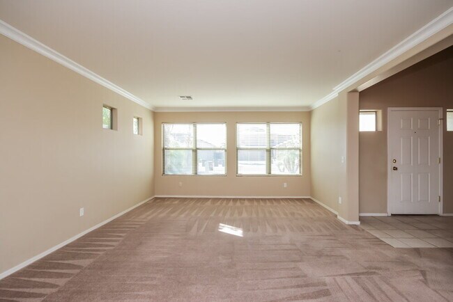 Building Photo - 3130 E Cowboy Cove Trail