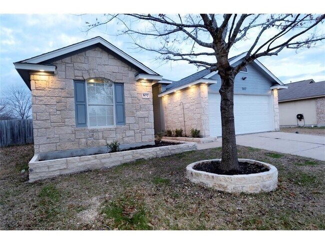 Foto del edificio - 107 Tanglewood Ln