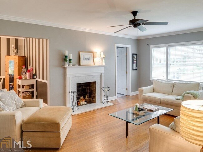 Building Photo - 3538 Kingsboro Rd NE