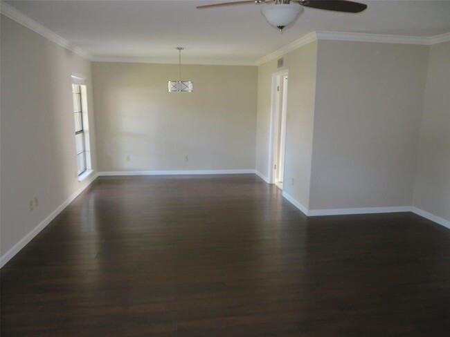 Building Photo - 1712 W Spring Creek Pkwy