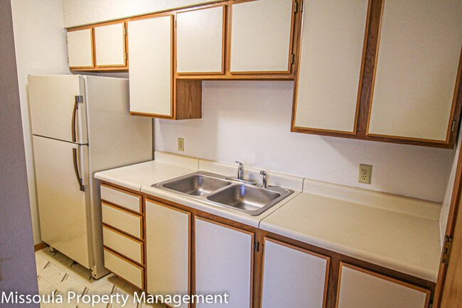 Foto del edificio - 403 SW Higgins Ave