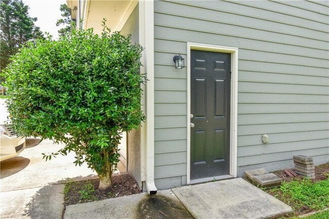 Foto del edificio - 2582 Candler Way
