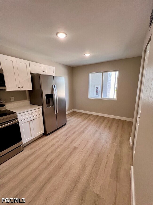 Foto del edificio - 4102 SE 19th Pl