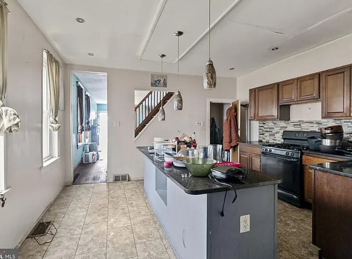 Photo - 910 Mechanic St (Camden, NJ)