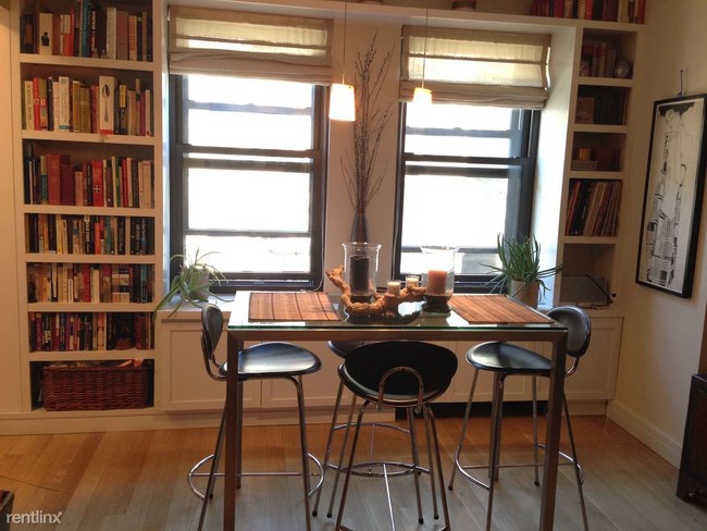 Foto del edificio - 1 br, 1 bath - 906 Nueces St