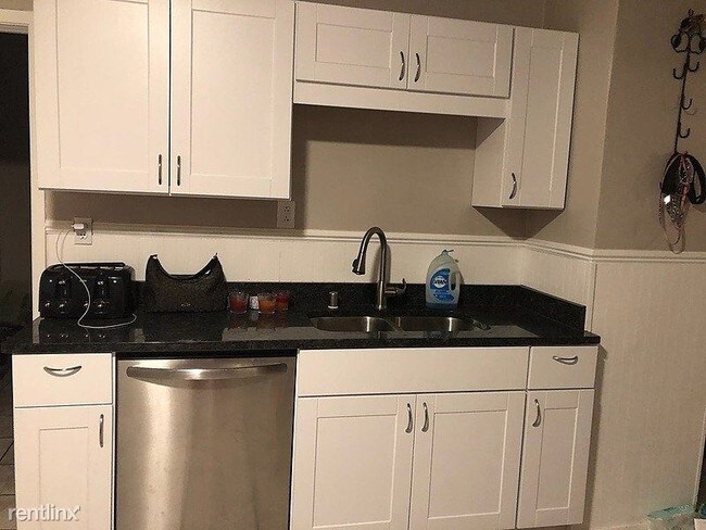 Foto del edificio - 3 br, 1 bath House - 3457 East Norwich Avenue
