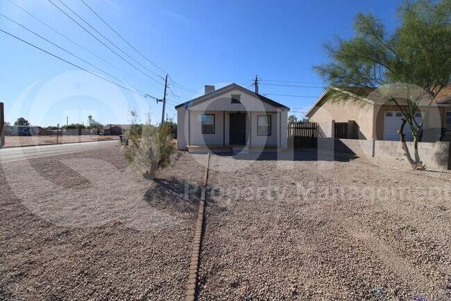 Foto del edificio - 1149 E 5th St