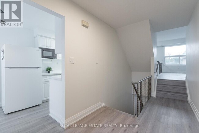 Building Photo - 1040 Victoria Park Ave