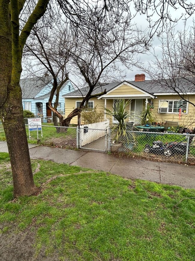 Building Photo - 6803-2t - 20/22 Quince St.
