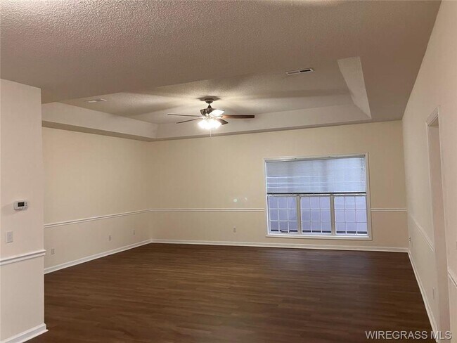 Foto del edificio - 209 Camden Drive