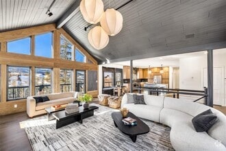 Building Photo - 21 Stormwatch Cir
