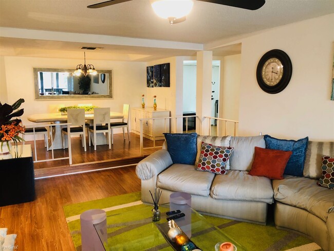 Foto del edificio - 2 br, 2 bath Condo - International Village