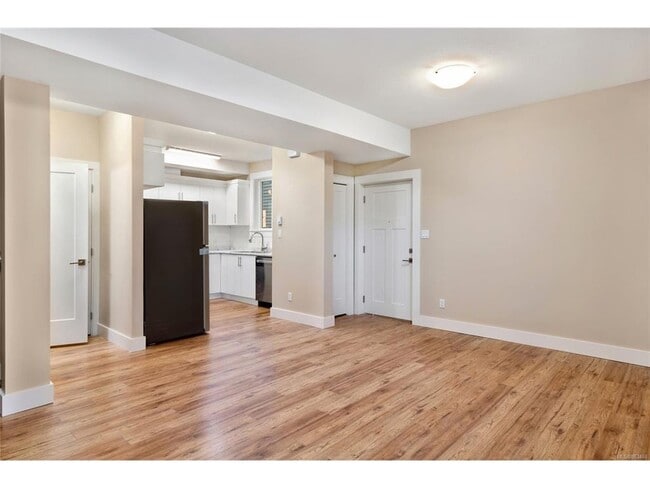 Building Photo - 5781 Linyard Rd