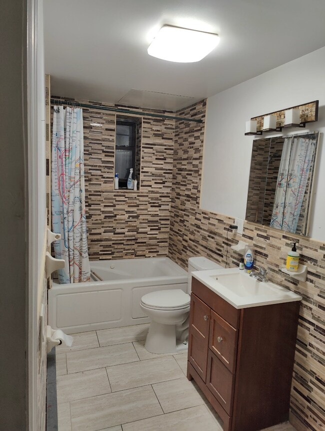 Photo - 2128 Newtown Ave Apartments