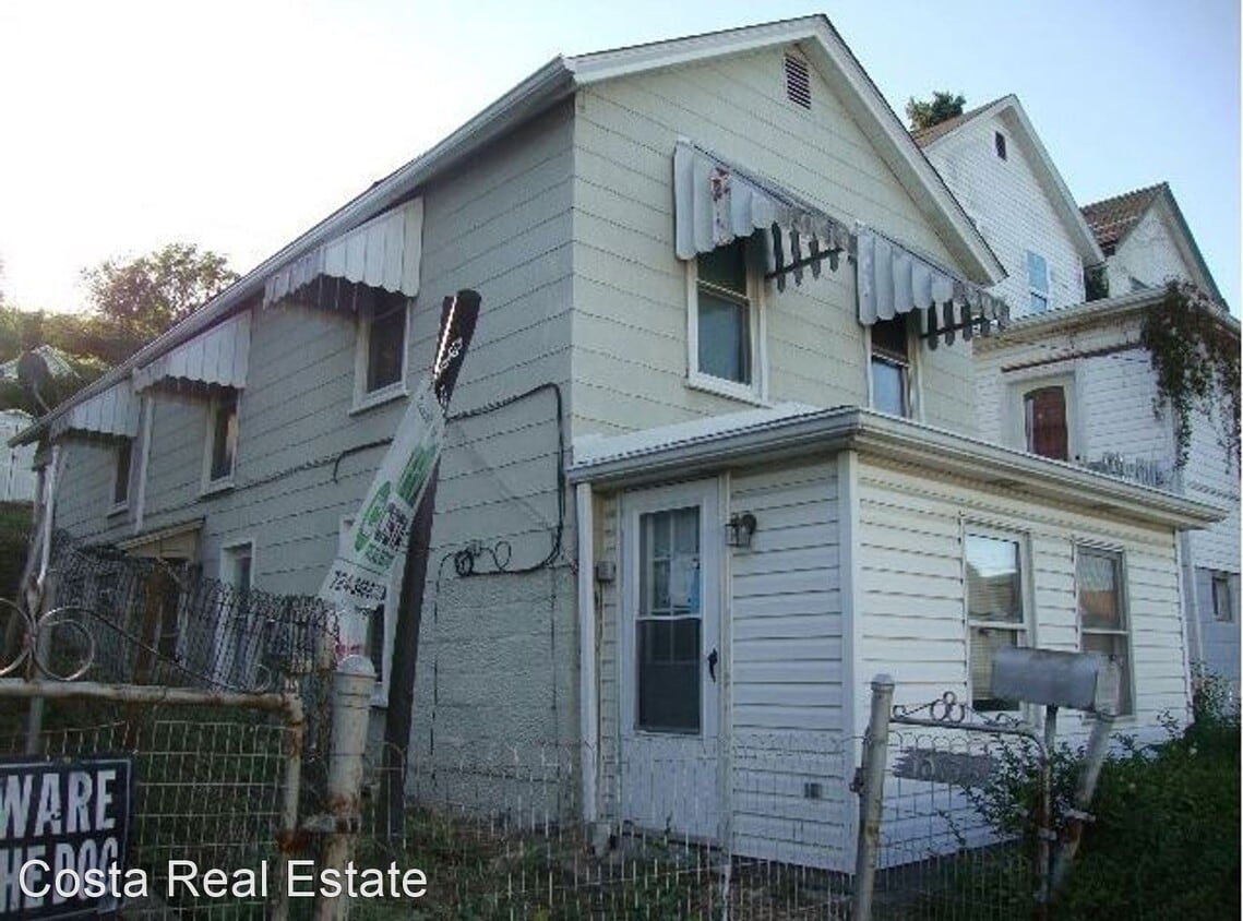 1013.5 Lower Meadow Ave, Charleroi, PA 15022 House for Rent in
