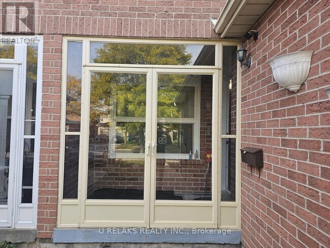 Building Photo - 46 Donna Dr