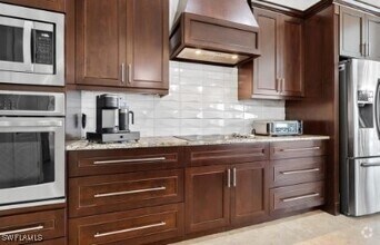 Building Photo - 1431 SW 40th Terrace