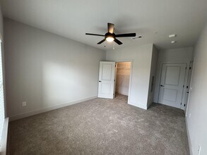 Interior Photo - The Crest at South Point