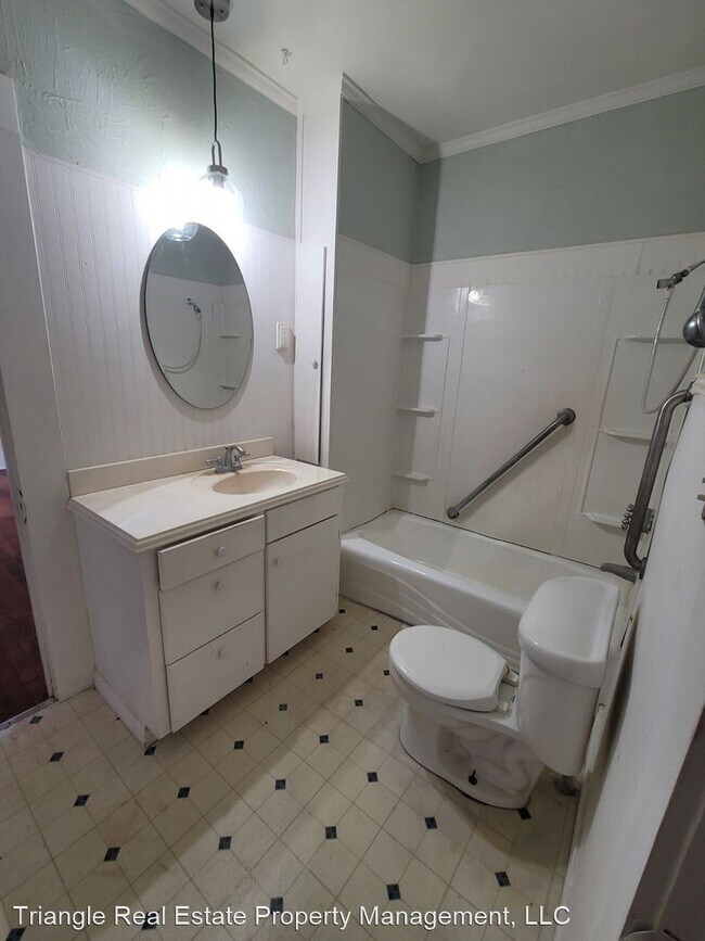 Foto del edificio - 3 br, 1 bath House - 1008 7th St