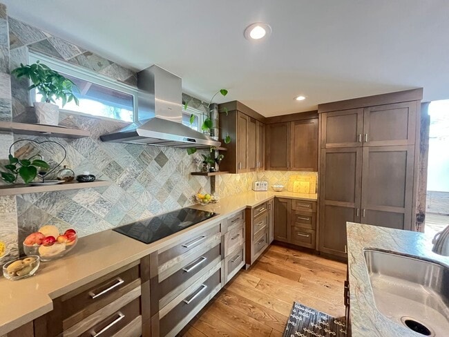 Building Photo - Stunning Single Level Home in Ferrini Ranch with Views of Bishop Peak