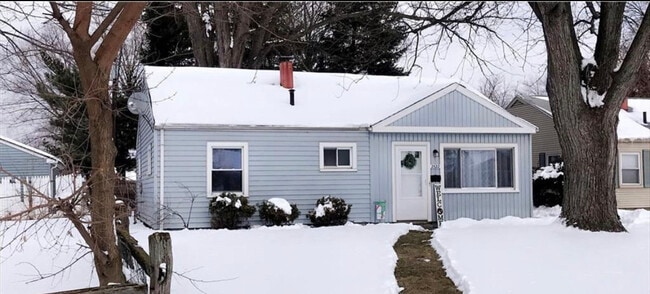Building Photo - 2522 Brentford Ct