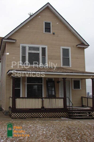 Primary Photo - 680 Lawson Ave E
