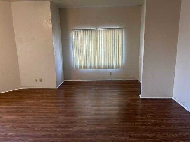 Building Photo - Bennett Apartments