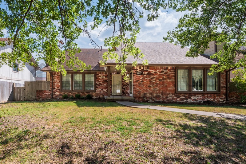 1017 E Redwood Rd, Derby, KS 67037 Condo for Rent in Derby, KS