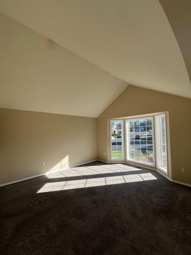 Foto del edificio - Mead School District - 4 bed 3 bath Coming...
