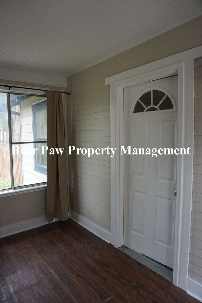 Foto del edificio - Cute Bungalow in Established Lakewood Neighborhood!