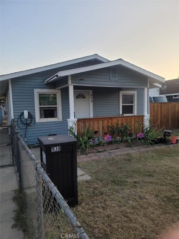 Building Photo - 930 E Elma St