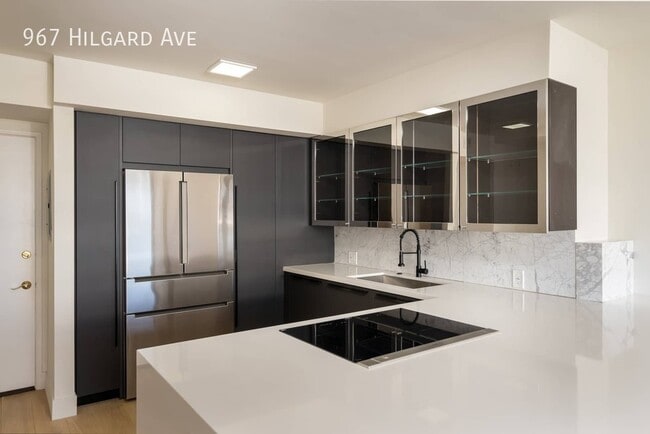 Building Photo - 967 Hilgard Ave