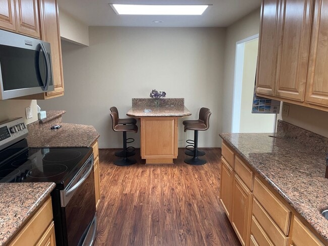 Building Photo - SARATOGA - Spacious Saratoga 3BR/2.5BA Home with Pool, Bonus Room & Beautiful Backyard