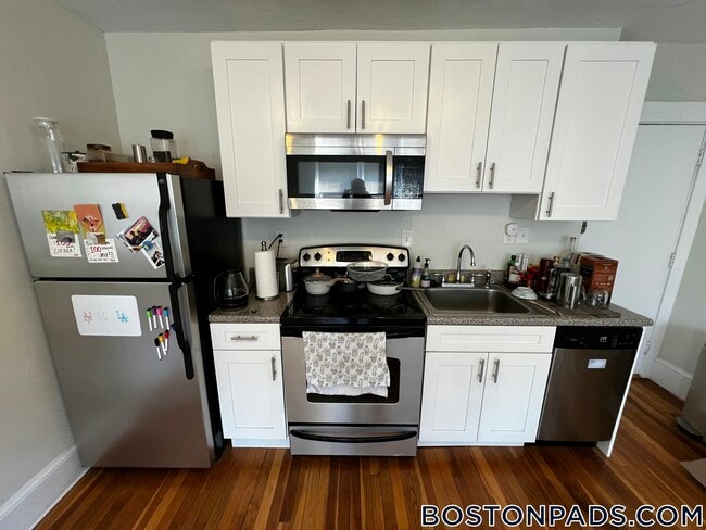 Building Photo - 402 Highland Ave