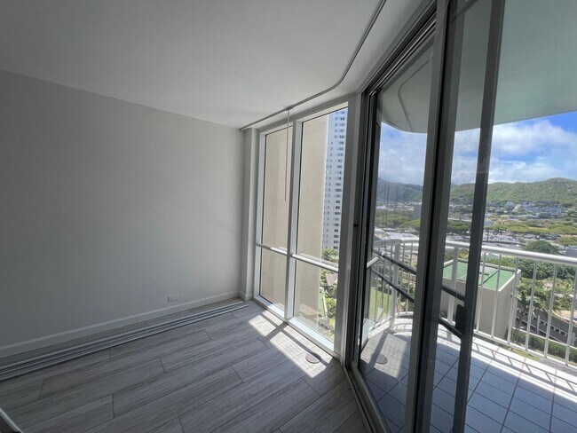 Foto del edificio - 2-Bed,2-Bath unit in "Honolulu Park Place"