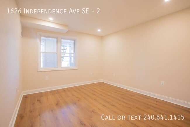 Building Photo - 1626 Independence Ave SE
