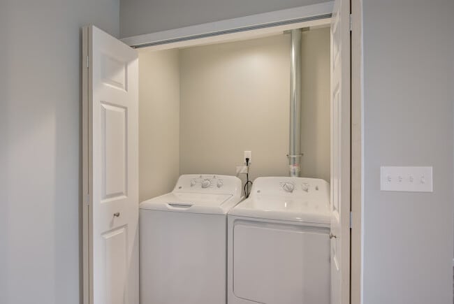 Building Photo - Arbor Crossings