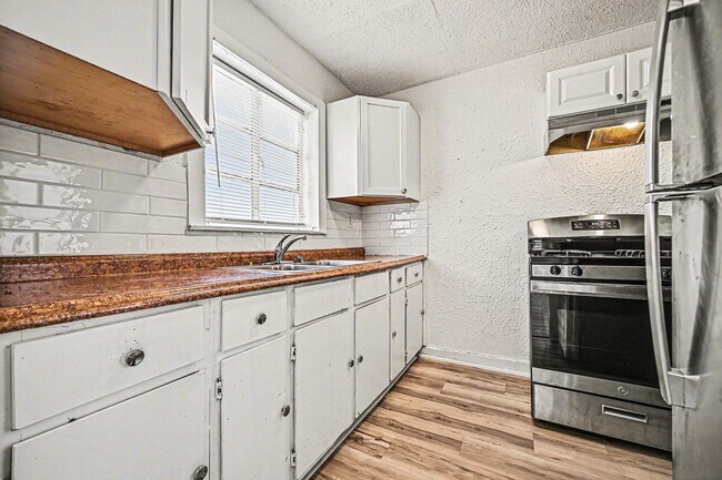 Foto del edificio - Beautiful 2 Bedroom 1 Bathroom in Kansas City!