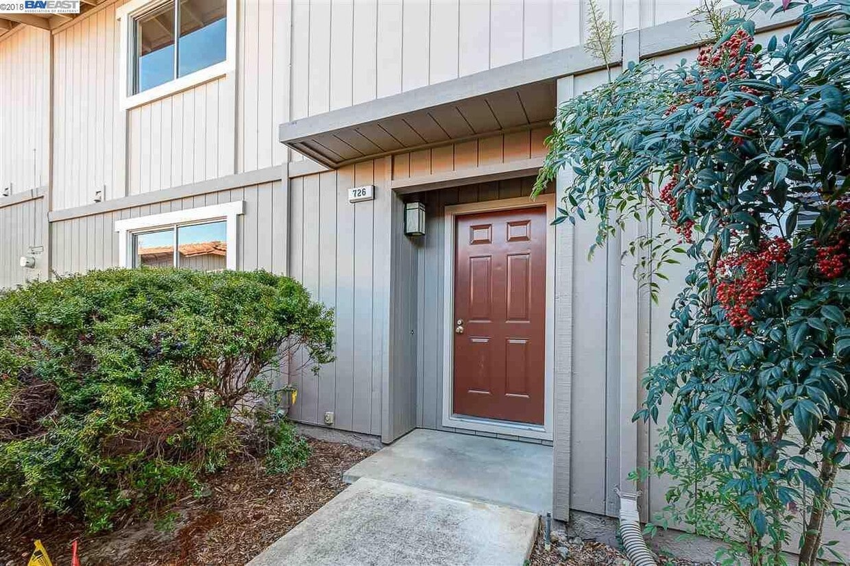 Building Photo - 726 St Michael Cir