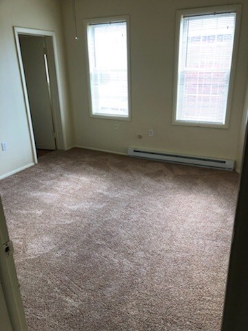 ¡Sala de estar - 209 E Potomac St