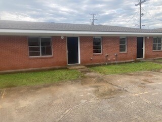 Building Photo - 1001 McDonald Dr