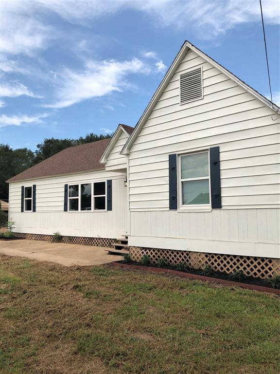 300 Old San Felipe Rd, Sealy, TX 77474 House Rental in Sealy, TX