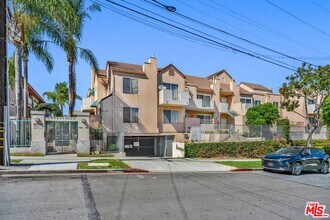 Building Photo - 433 E Tamarack Ave